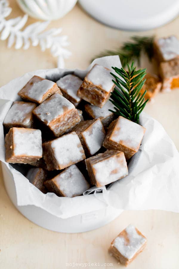 Gingerbread slice