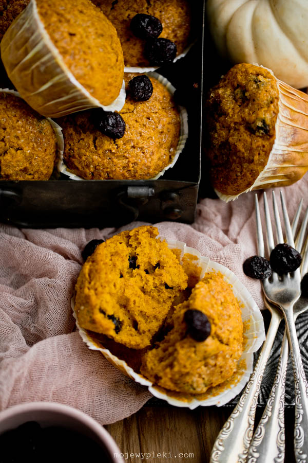 Pumpkin cranberry muffins
