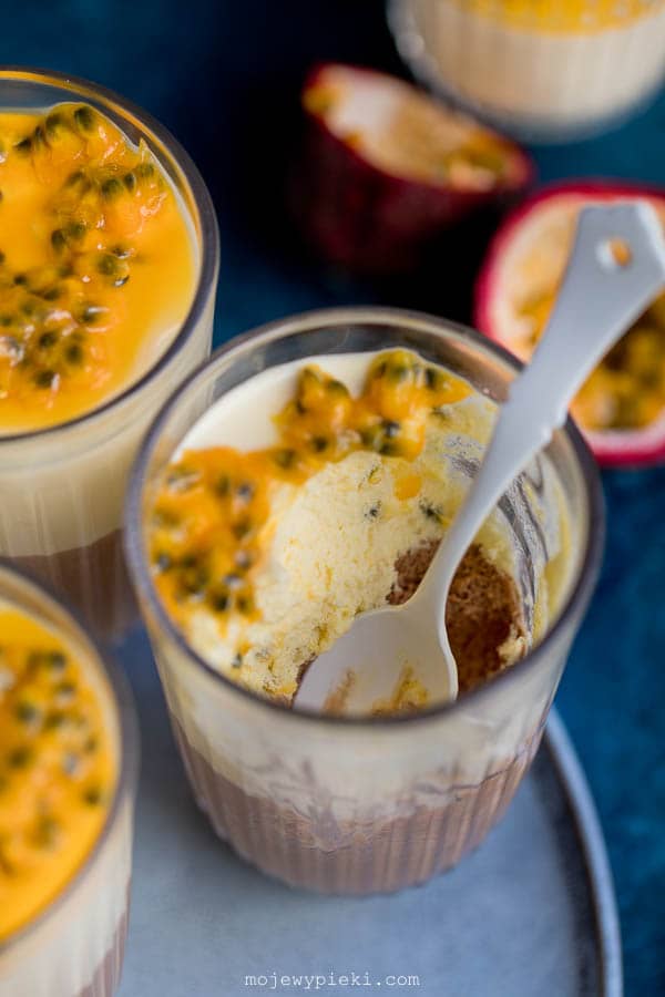 Passion fruit and milk chocolate mousse