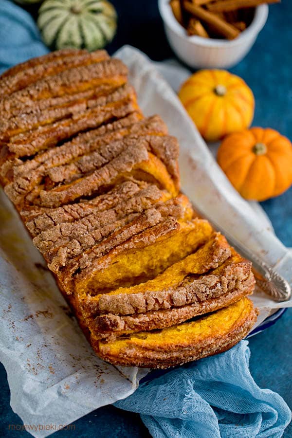 Tear-and-share pumpkin cinnamon bread