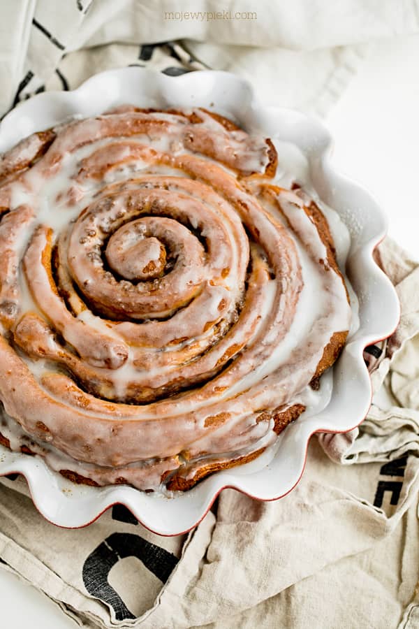Giant cinnamon roll