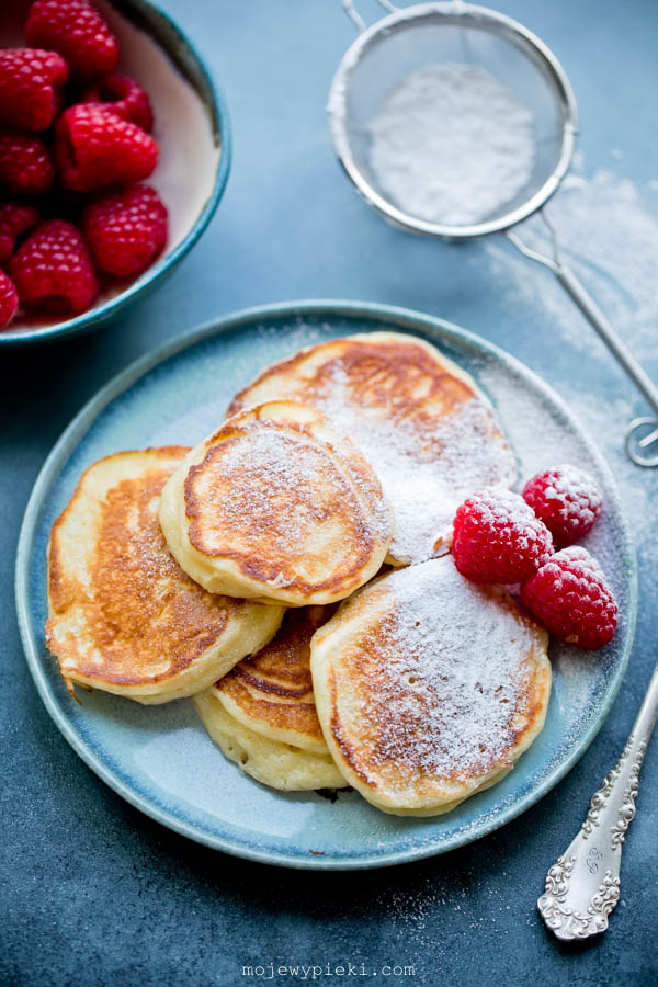 Fluffy vanilla fromage frais pancakes