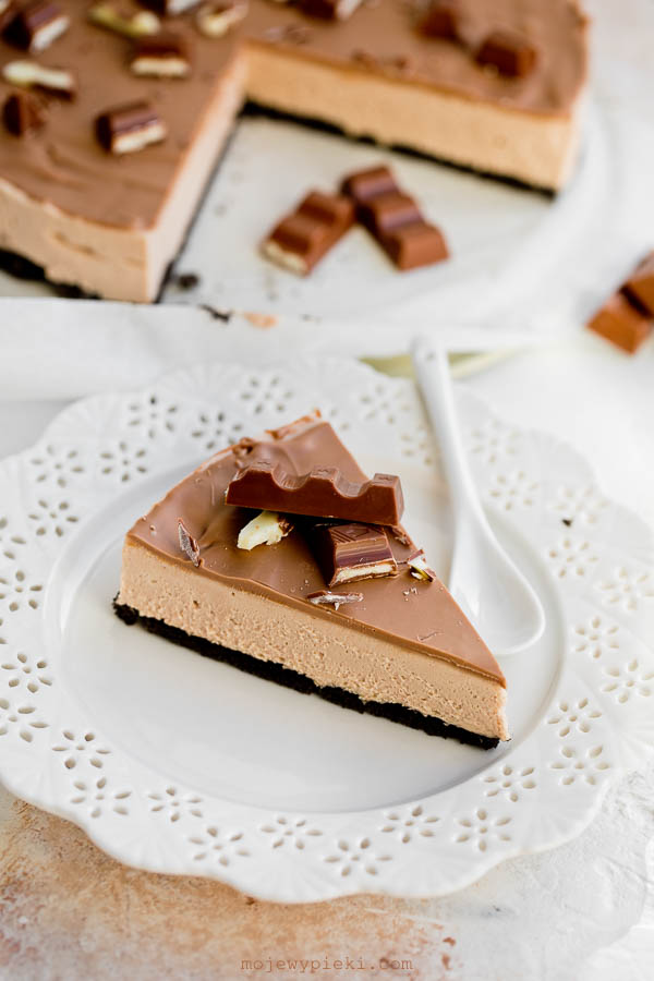 Kinder chocolate cheesecake