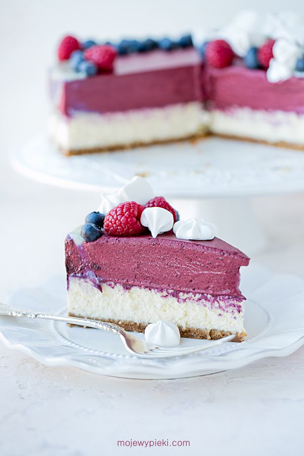 Blueberry mousse cheesecake
