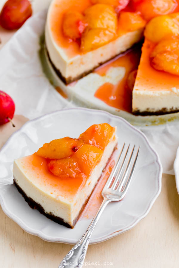 Cheesecake with honey poached plums