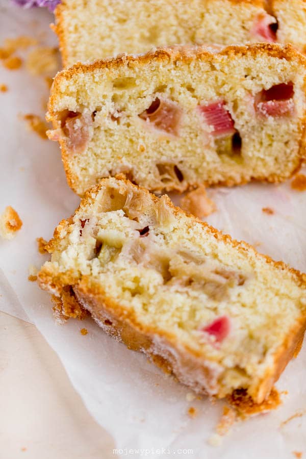 Rhubarb breakfast cake
