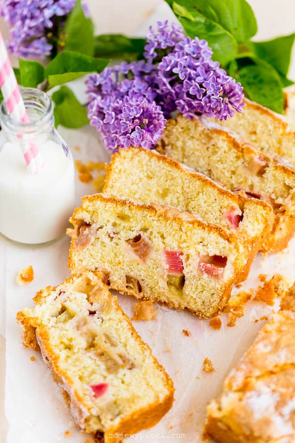 Rhubarb breakfast cake