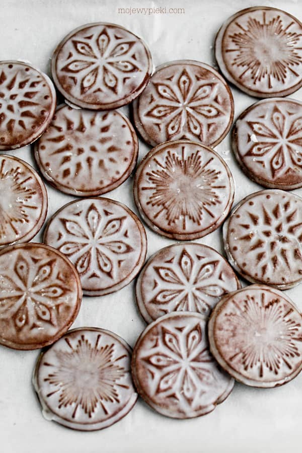 Stamped chocolate gingerbread cookies