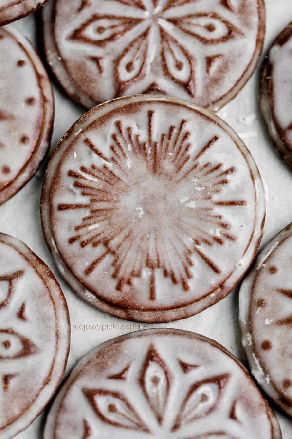 Stamped chocolate gingerbread cookies
