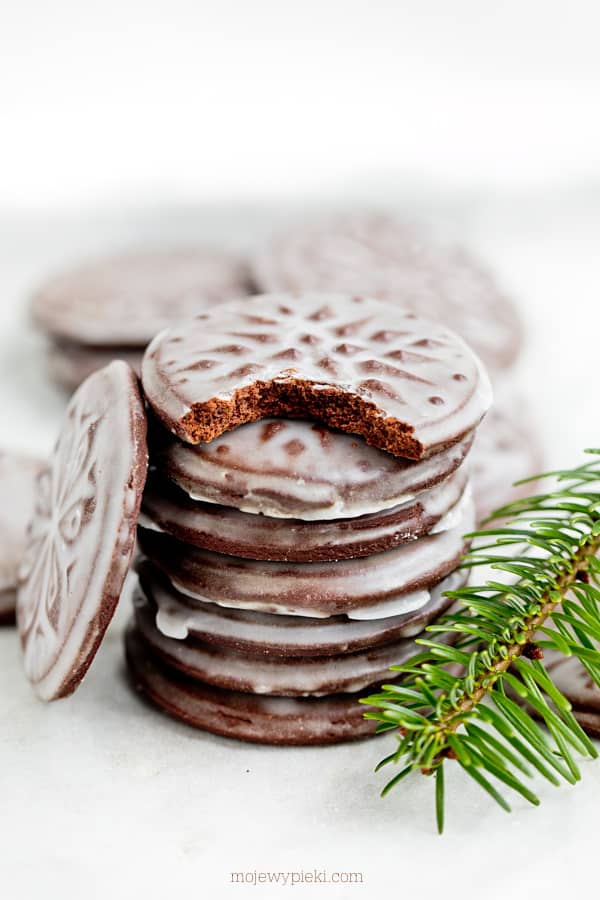 Stamped chocolate gingerbread cookies