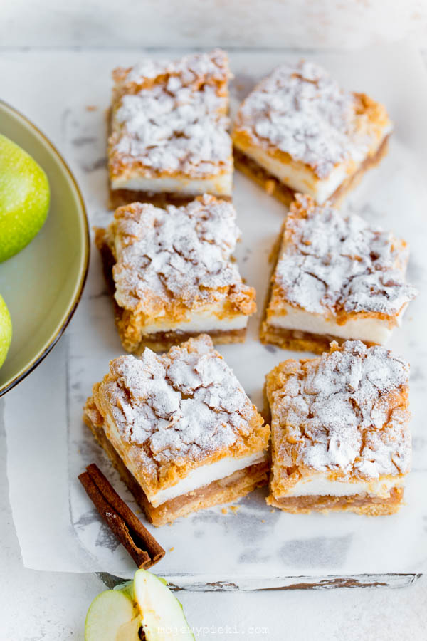 Polish apple pie with meringue topping