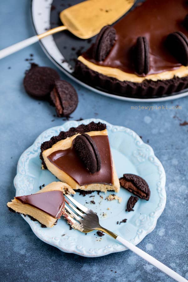 Oreo and peanut butter pie