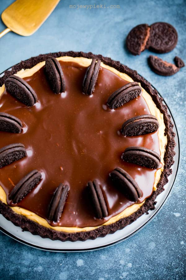 Oreo and peanut butter pie