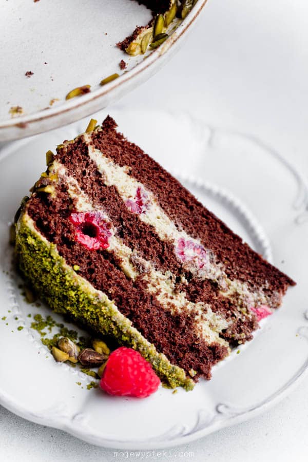 Pistachio cake