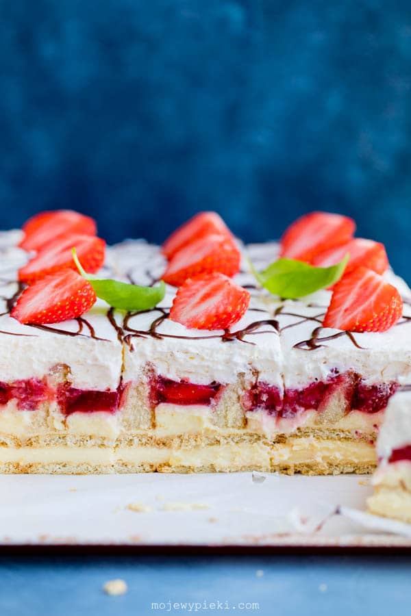 Strawberry Iceberg cake