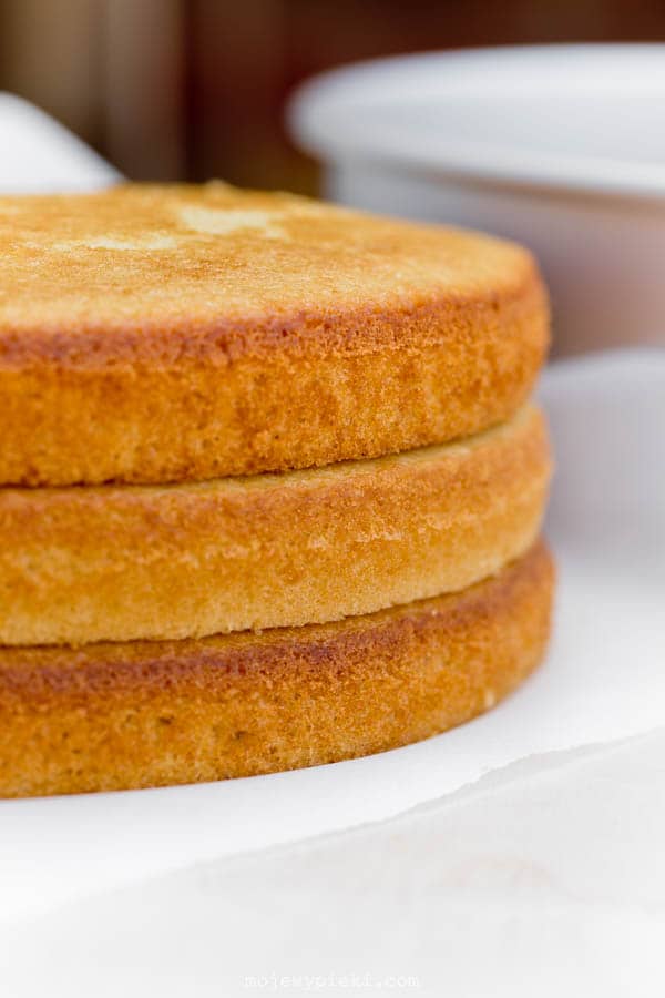 The best vanilla cake layers