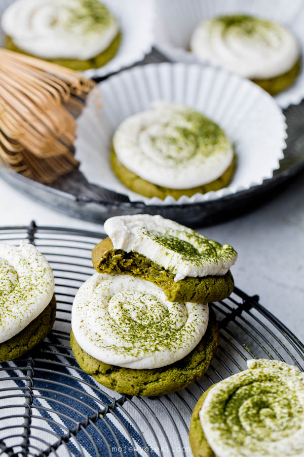 Matcha latte cookies