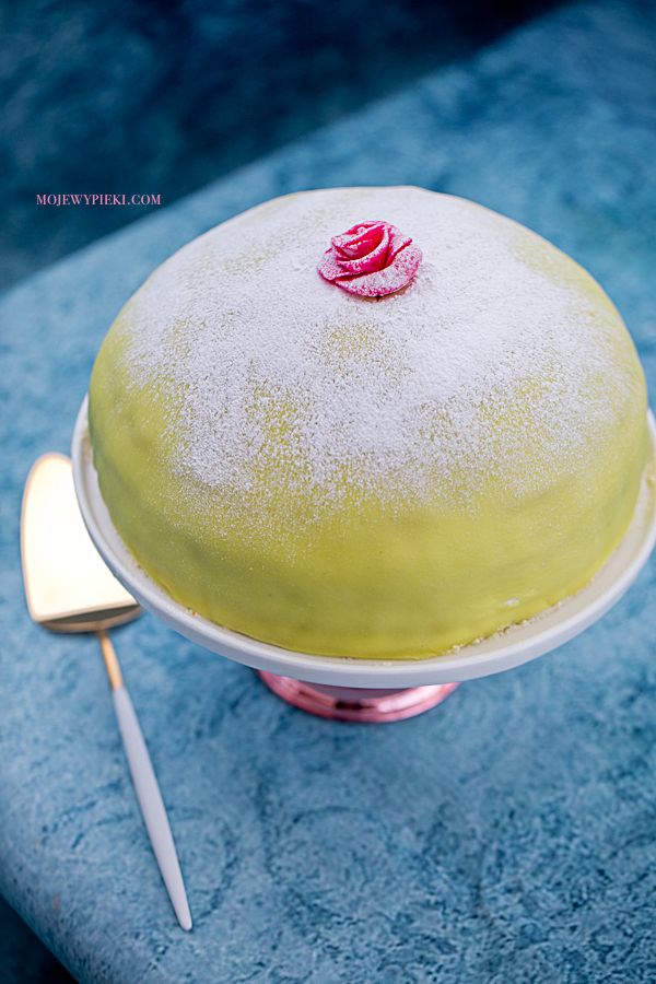 Swedish Princess cake (Prinsesstårta)