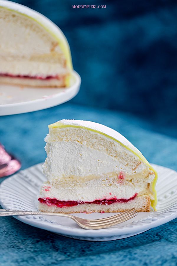 Swedish Princess cake (Prinsesstårta)