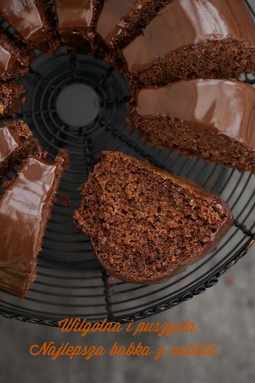 Babka z nutellą i orzechami laskowymi