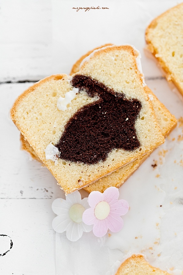 Babka z zajączkiem - niespodzianką