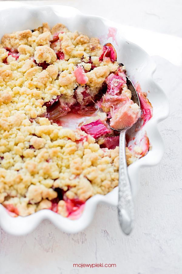 crumble z rabarbarem