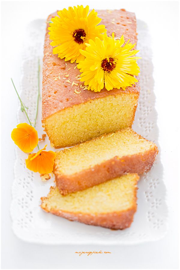 Lemon drizzle cake