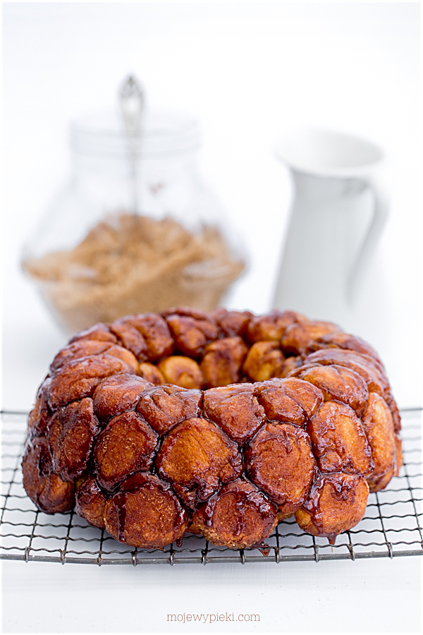 Monkey bread (małpi chlebek)