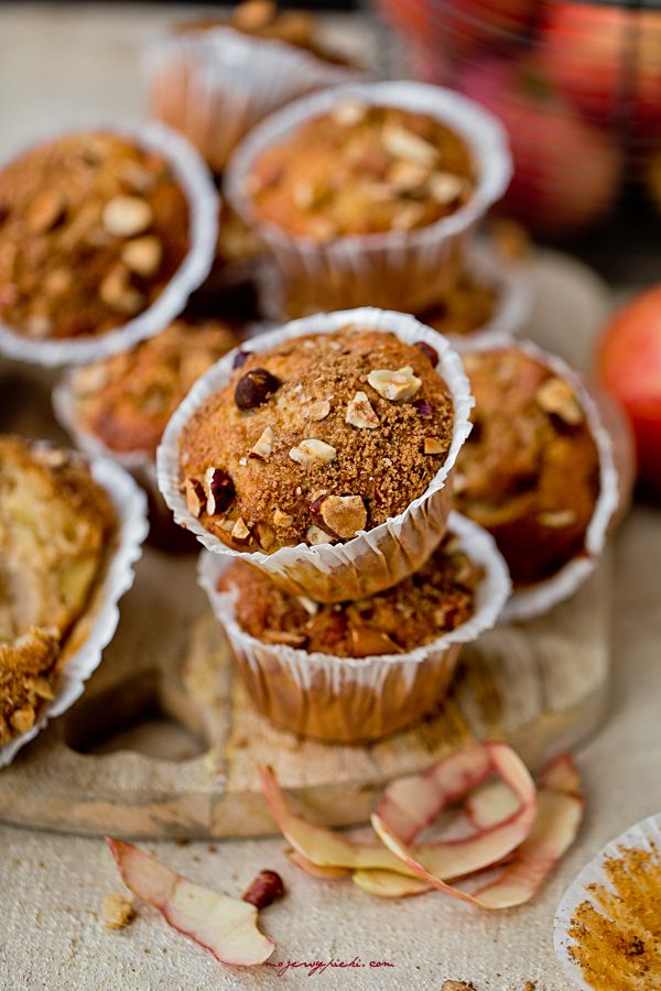 Muffiny z jabłkami i cynamonem