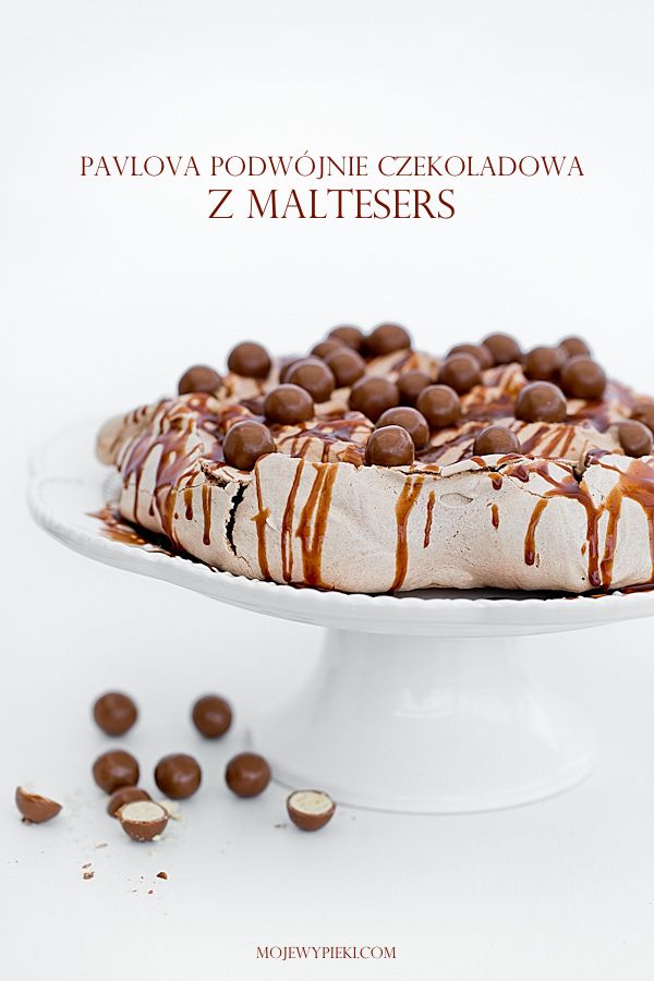 Pavlova podwójnie czekoladowa z nutellą i Malteserami