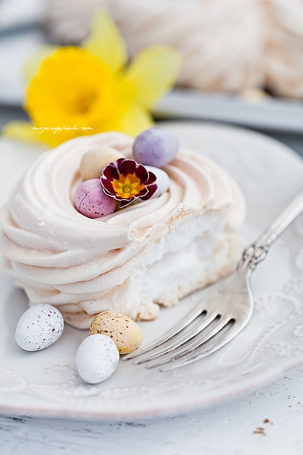 Wielkanocna Pavlova