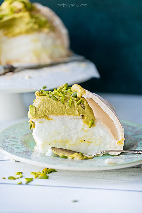 Pistacjowa Pavlova