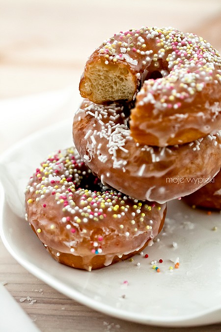 Amerykańskie doughnuts - pączki z dziurką