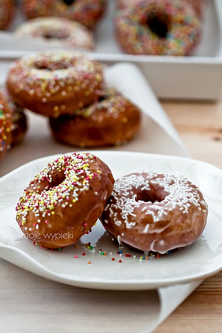 Amerykańskie doughnuts – pączki z dziurką