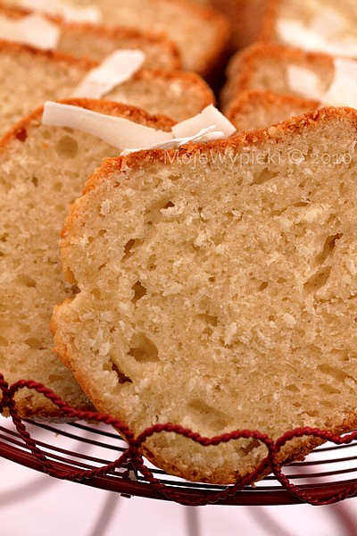 Babka kokosowa z nutą cytrynową