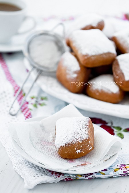 Beignets – kreolskie pączki z Nowego Orleanu