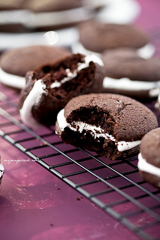 Czekoladowe whoopie pies