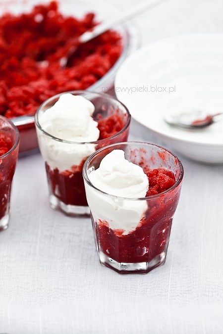 Truskawkowa granita (na winie)