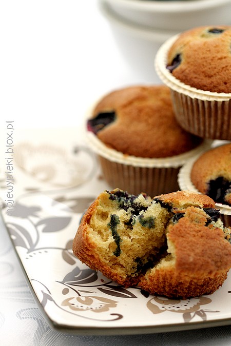 Muffinki kukurydziane z borówką amerykańską