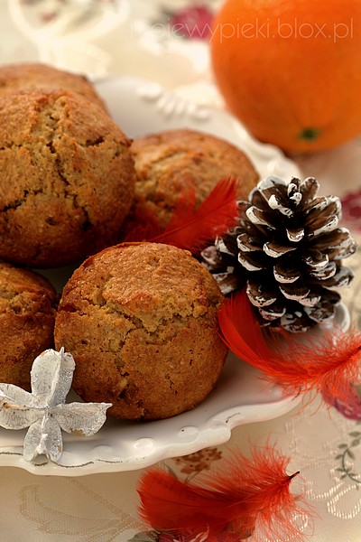 Muffinki pomarańczowe z białą czekoladą