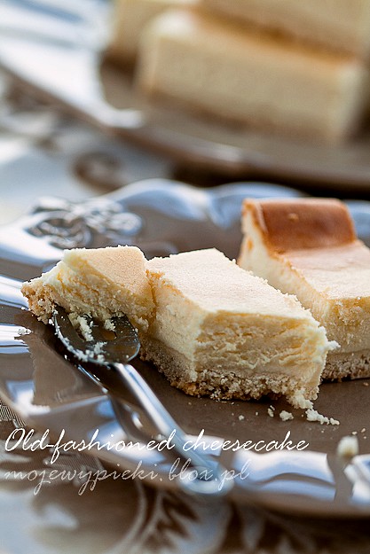 Old-fashioned cheesecake