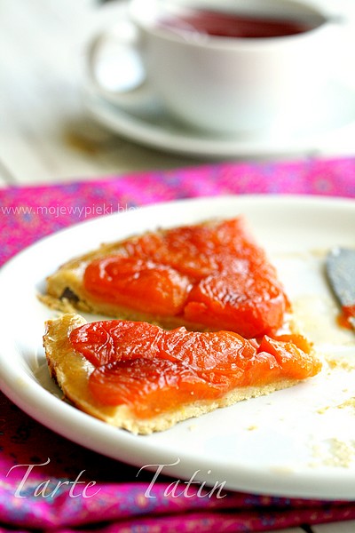 Tarta Tatin z morelami