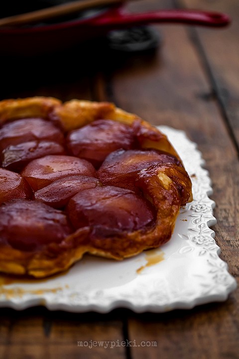 Tarte Tatin z solonym karmelem