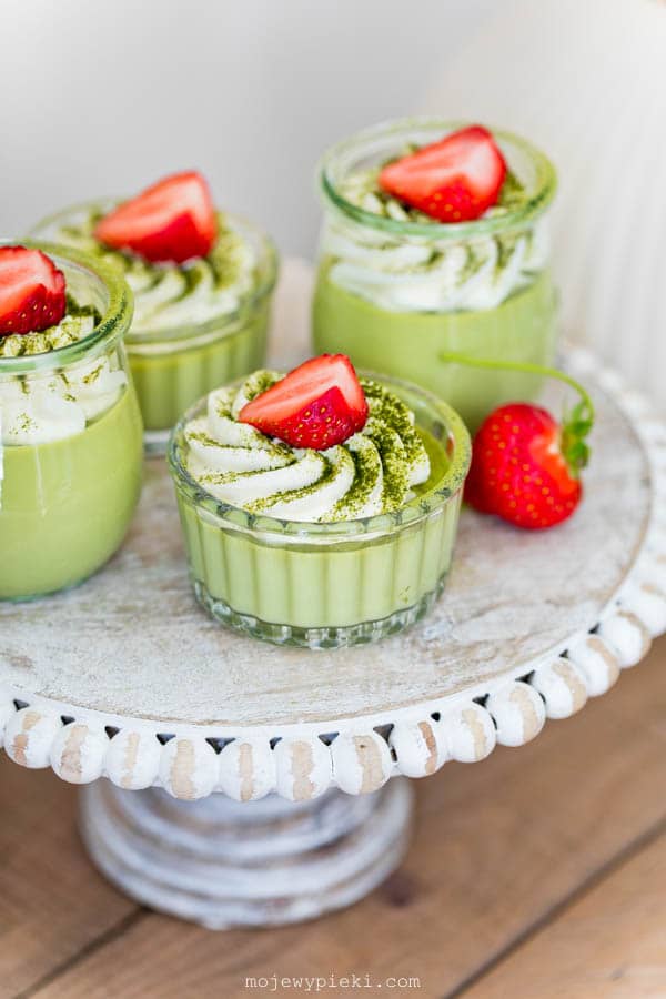 Panna cotta z herbatą matcha