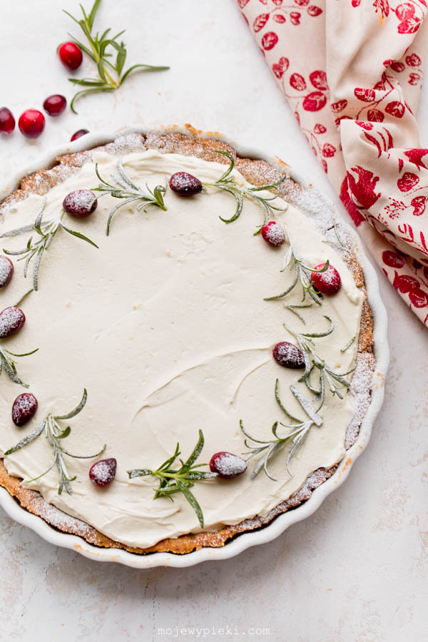 Tarta z żurawiną i białą czekoladą