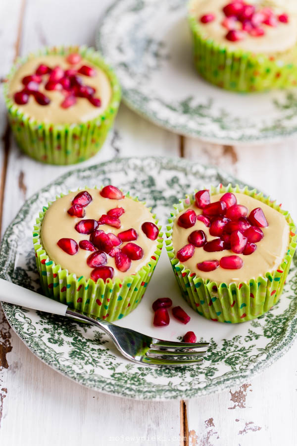 Mini serniczki pistacjowe