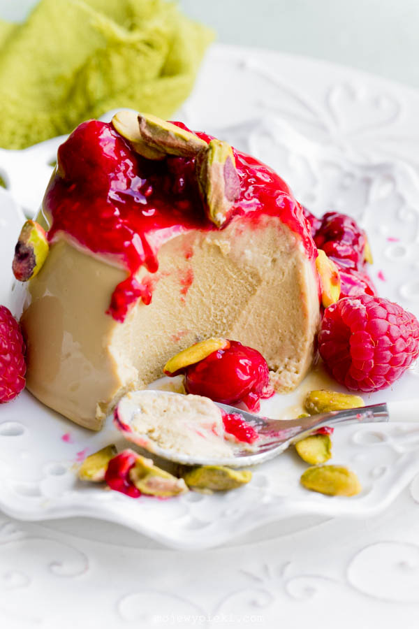Pistacjowa panna cotta